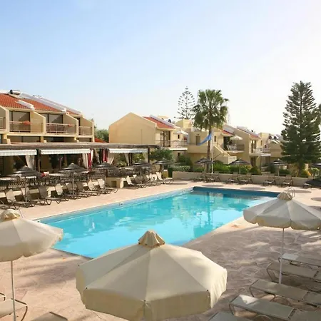 Lovely 1-bedroom Holiday With Balcony All Yours Erimi